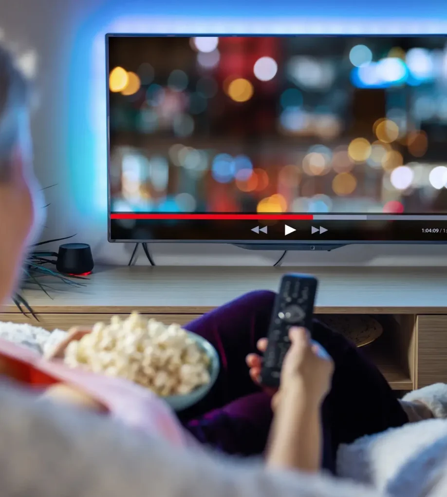 Njut av den bästa streamingupplevelsen med vårt IPTV-abonnemang.